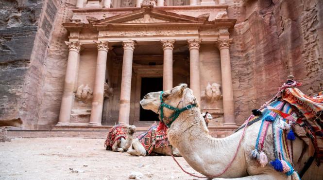 mormant antic 12 schelete trezorerie petra iordania