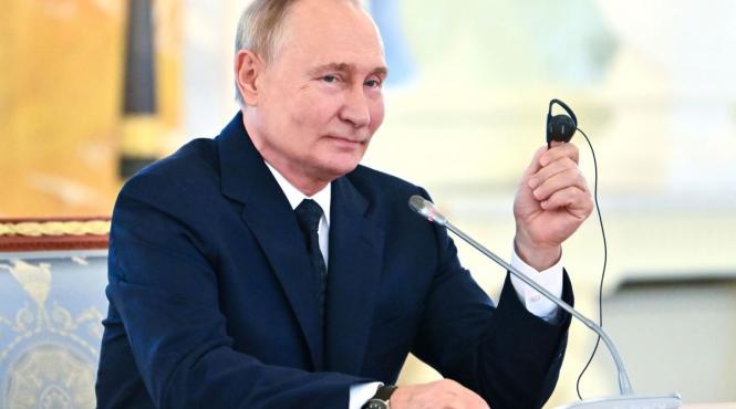 vladimir putin dialog olaf scholz dmitri peskov