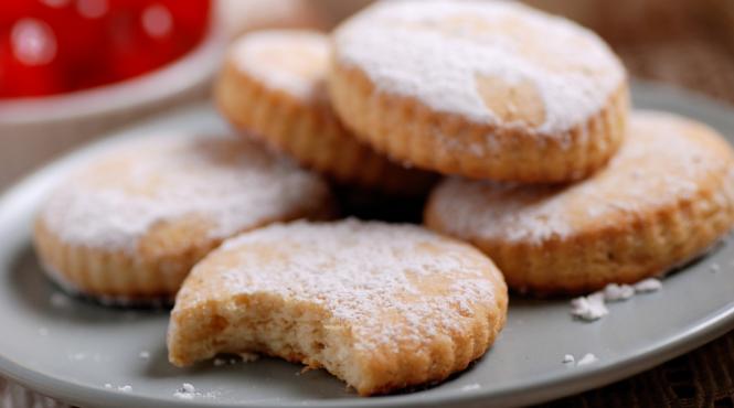 biscuit sau biscuite forma corecta limba romana