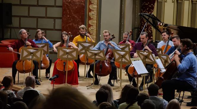 de la bohemian rhapsody la game of thrones spectacol cu 20 de violoncele pe scena ansamblul violoncellissimo revine la ateneul roman pe 26 octombrie in turneul clasic la puterea a iii a