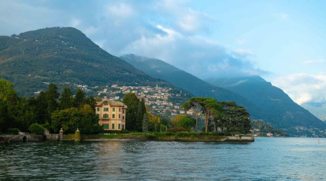nou suvenir lacul como sticlute aer vandute 10 euro
