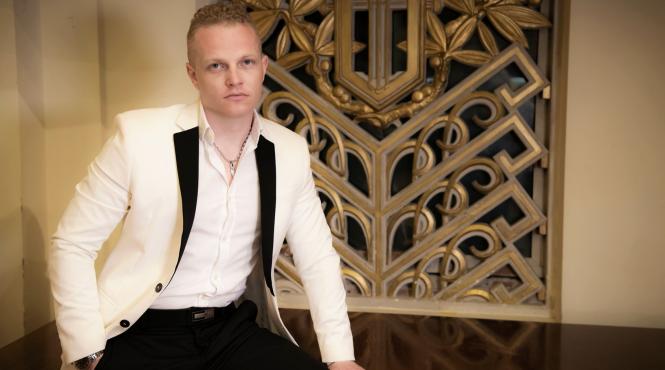 tenorul stefan von korch din nou in romania in carmina burana la dupa succesul din italia