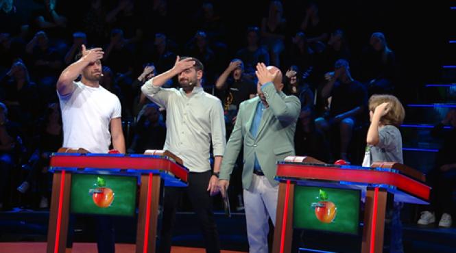 adrian nartea si cosmin vijeu ies la tabla la esti mai destept decat un copil de clasa a v a astazi de la ora 18 00 la antena 1