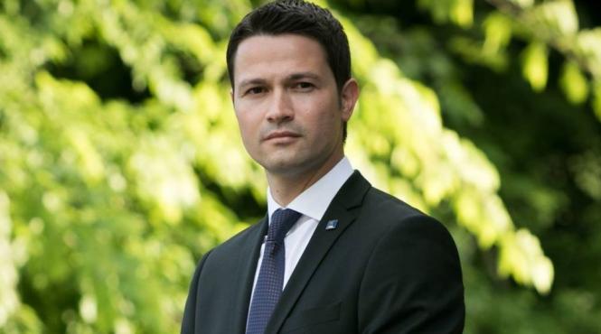 robert sighiartau cea mai potrivita optiune premier pnl