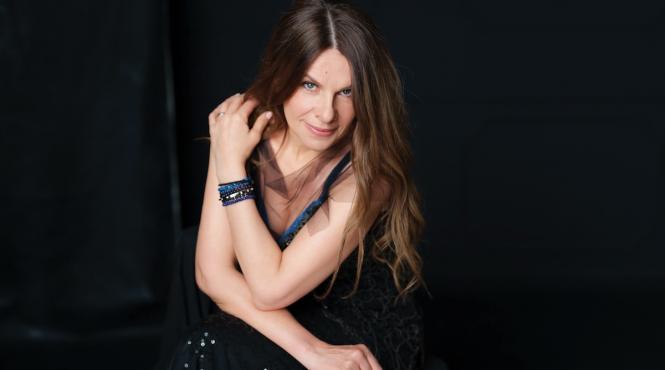 teodora brody concerteaza la carnegie hall dupa care va canta alaturi de london symphony orchestra