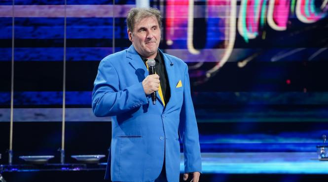 david burlet un celebru comediant francez i a lasat masca pe juratii iumor catalin bordea a fost un numar spectaculos executat impecabil