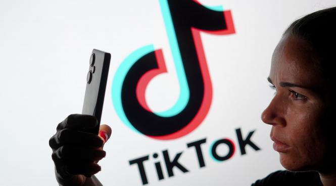 tiktok platforma video inteligenta artificiala agenti publicitate