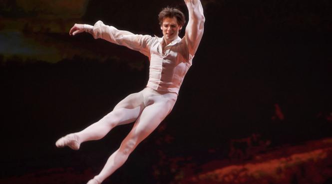 balerin celebru rusia mort cadere etajul cinci