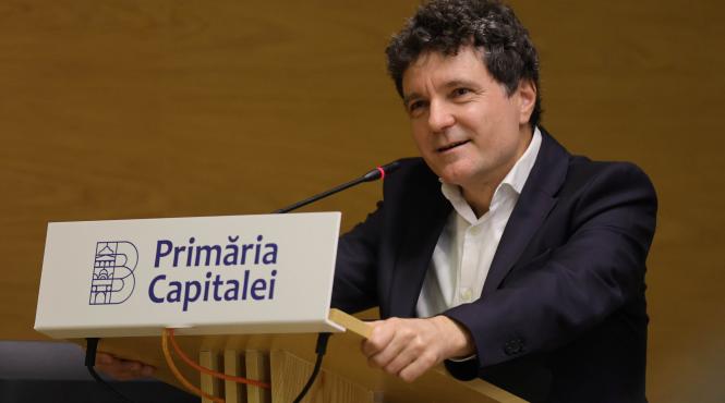 sacose pixuri agende cani personalizate primaria capitalei referendum nicusor dan