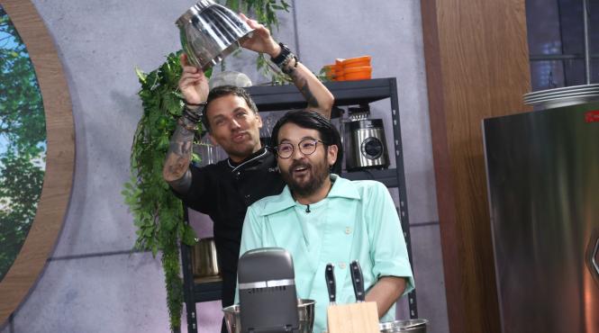 emotii coplesitoare la auditii si o lupta crancena in ringul amuletelor diseara la chefi la cutite chef orlando zaharia am o trauma legata de aceasta amuleta