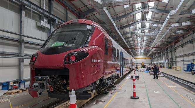 trenul coradia stream complet functional depou