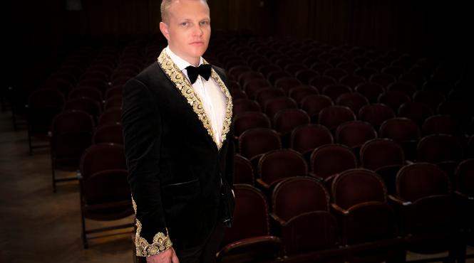 operetta love story concert extraordinar cu orchestra teatrului national de opereta si musical ion dacian in formula de salon si tenorul stefan von korch