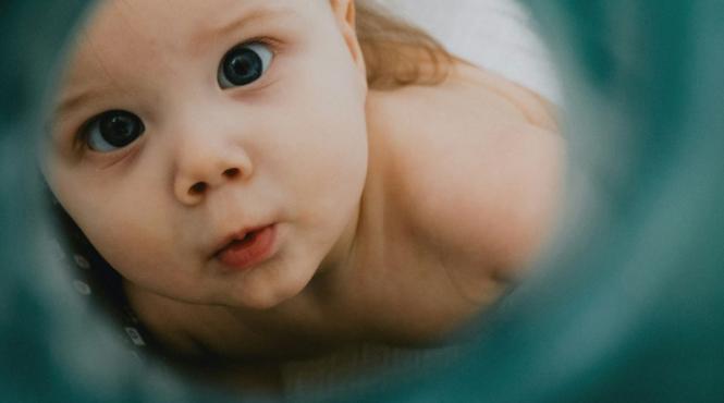 oamenii care au crescut ca un copil singur manifesta adesea aceste 8 comportamente mai tarziu in viata