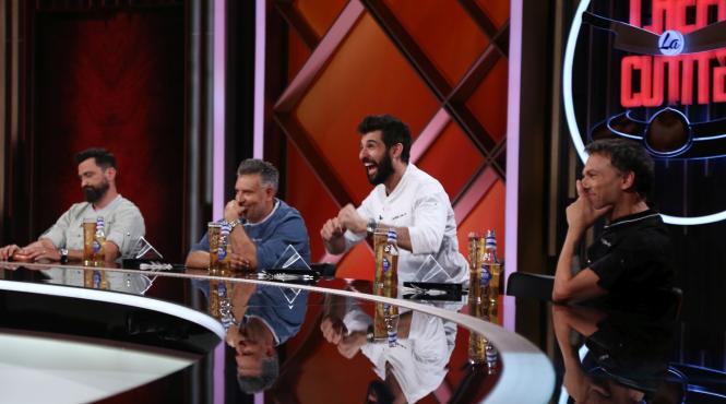 chef richard abou zaki a dat aseara cutitul de aur juratii se infrunta diseara pentru ultima amuleta si impart ultimele cutite ale acestui sezon chefi la cutite