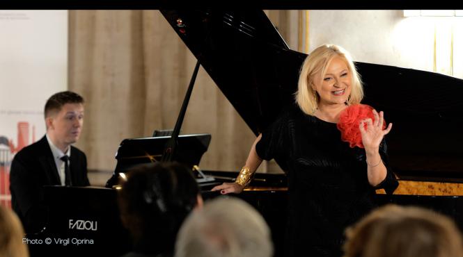 ruxandra donose canta in 6 limbi diferite in turneul national melodie dor magie urmeaza concerte la brasov iasi deva si bistrita