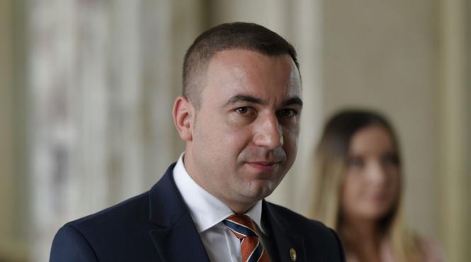 bogdan ivan romania va produce semiconductori de ultima generatie la institutul pentru microtehnologie bucuresti