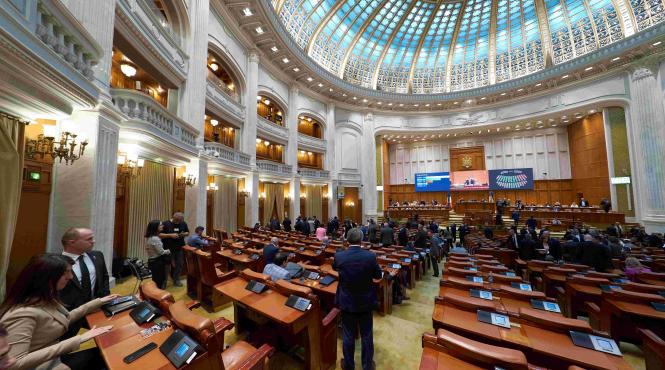 partide scena politica campanie electorala voturi dezertori