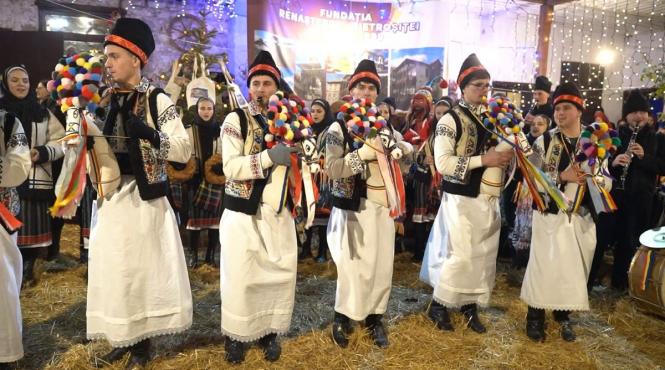 jocul caprei anul nou ritual purificare comunitatea traditionala