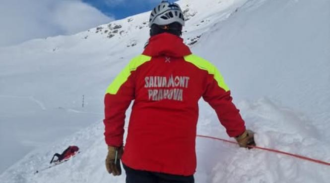 interventii salvamont valea prahovei risc avalansa bucegi