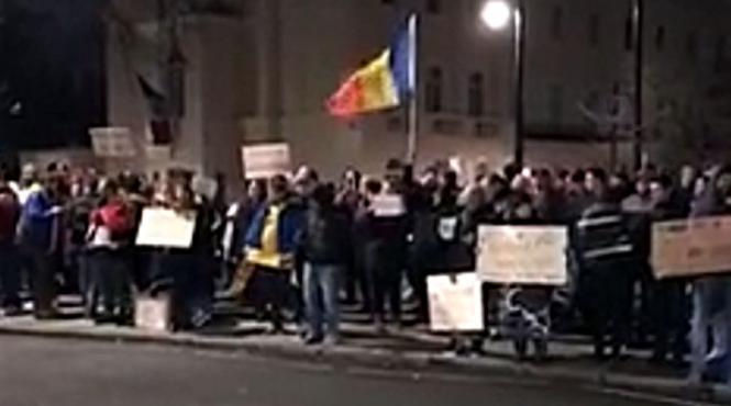 miting democratie aur