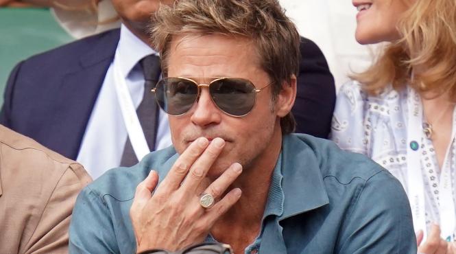 escrocherie femeie relatie brad pitt inteligenta artificiala pierdut sute mii euro