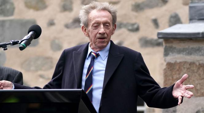 denis law legenda manchester united murit