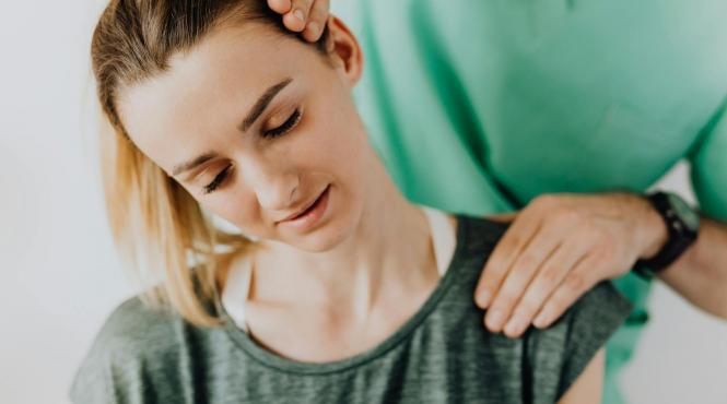 5 remedii rapide pentru contracturi musculare