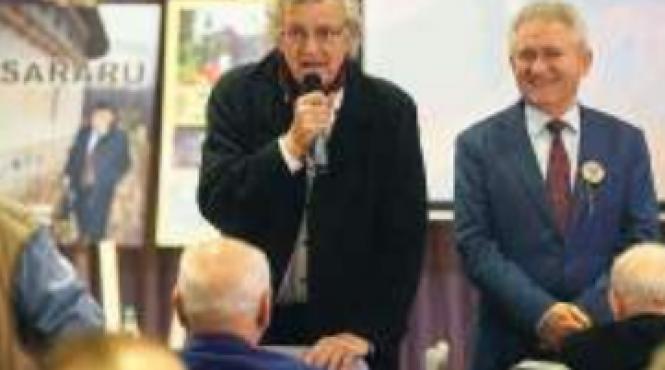 premii pentru activitatile care promoveaza cultura in mediul rural momente emotionante la gala premiilor fundatiei niste tarani cu mari actori romani