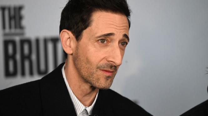 actor adrien brody incercare indepartare nas proeminent crezut proteza