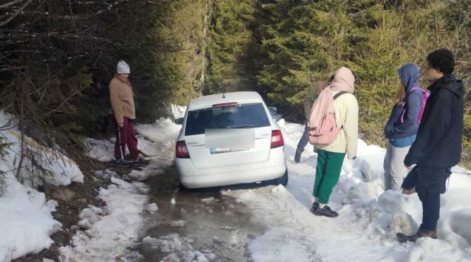 turisti blocati zapada