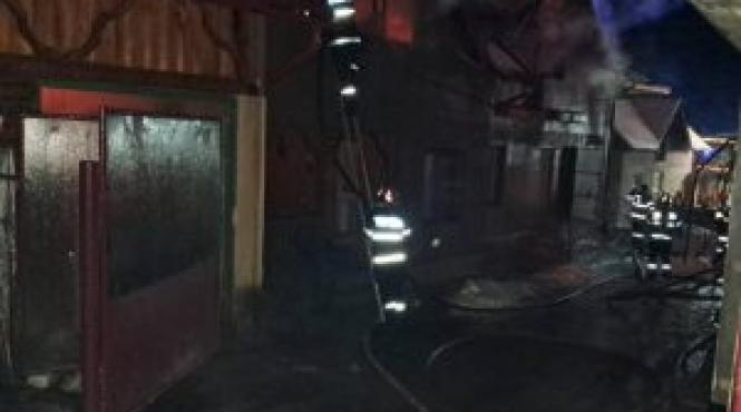 incendiu devastator in arges au ars trei case