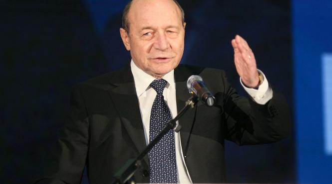 traian basescu nevoie armata uniune europeana