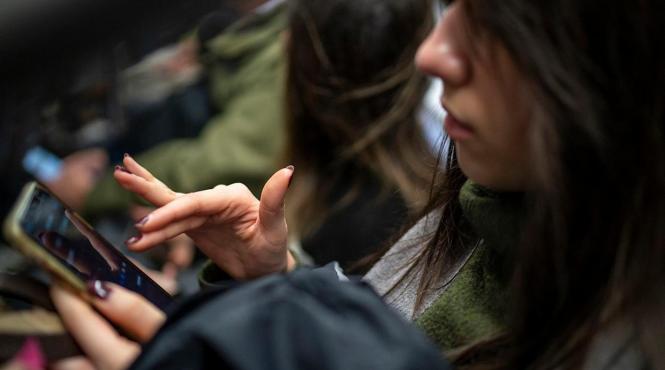 rasist iphone aplicatie trump