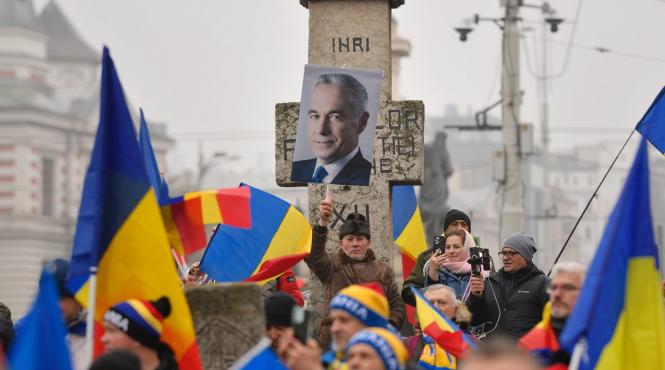 prezenta sub asteptari protestul aur sustinatorii georgescu imbrancit jandarmii