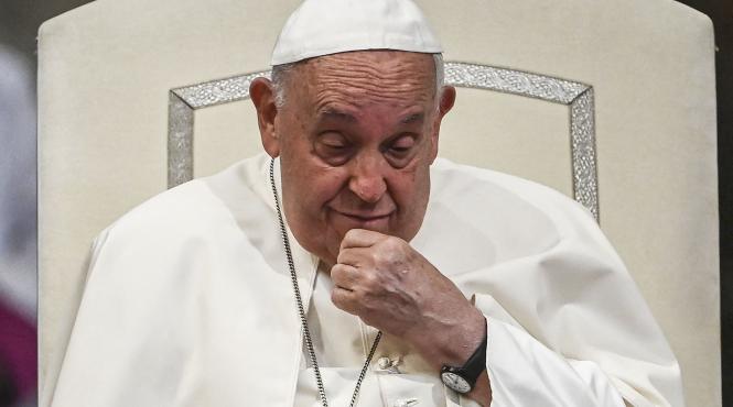 papa francisc pneumonie stabila insuficienta respiratorie