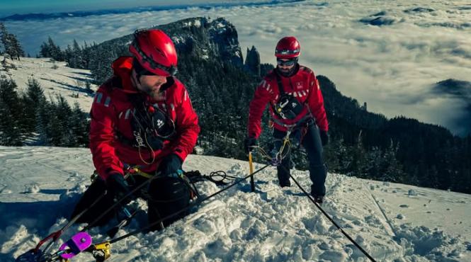 interventie corzi coltari urcat stanca salvare turisti rataciti munti maramures