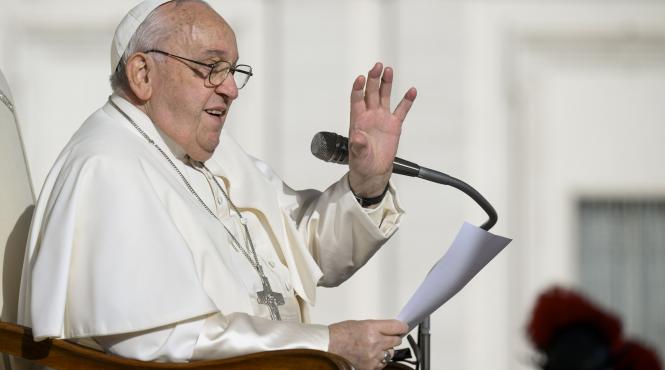 catolicii paste neobisnuit papa francisc absent