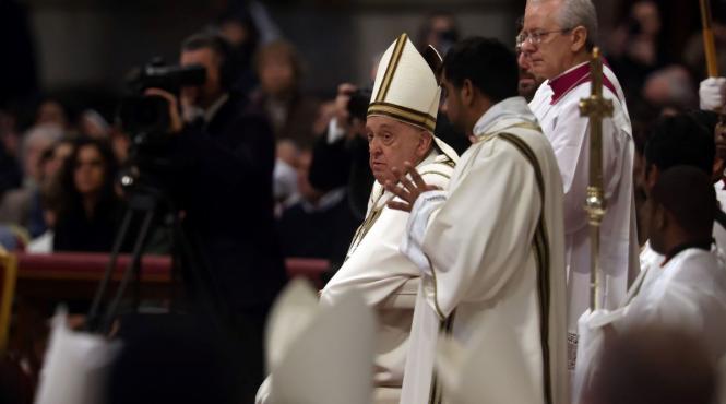 papa francisc a vizitat bazilica santa maria maggiore