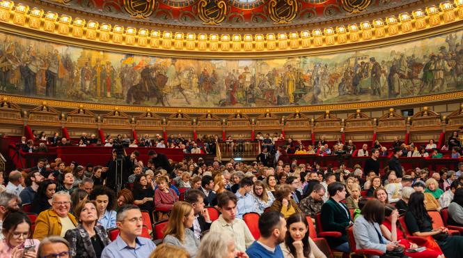 cea de a 8 a editie hoinar festival are loc intre 15 si 20 mai la teatrul act si ateneul roman