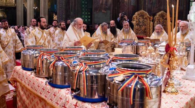 sfantul si marele mir sfintit a 23 a oara biserica ortodoxa romana