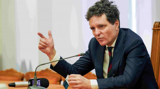 nicusor dan conturi atac
