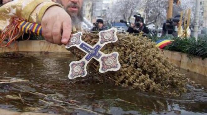 izvorul tamaduirii 25 aprilie 2025 puterea vindecatoare agheasma mica