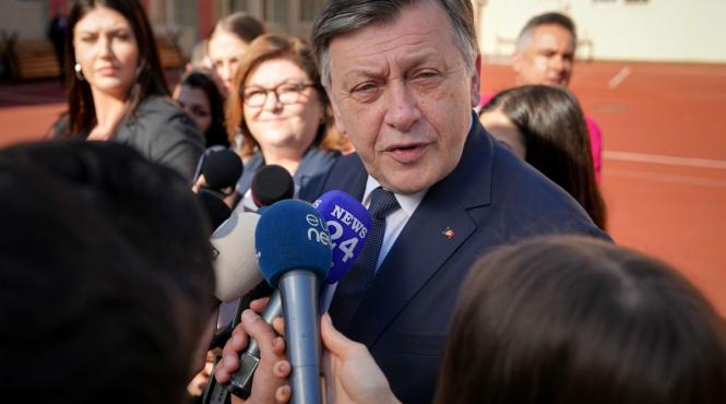 crin antonescu alegeri prezidentiale 2025 turul 1