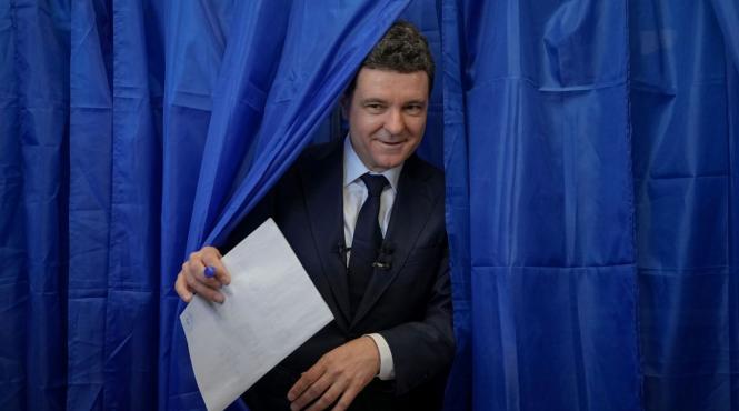 oficial george simion se bate cu nicusor dan in turul 2 al prezidentialelor