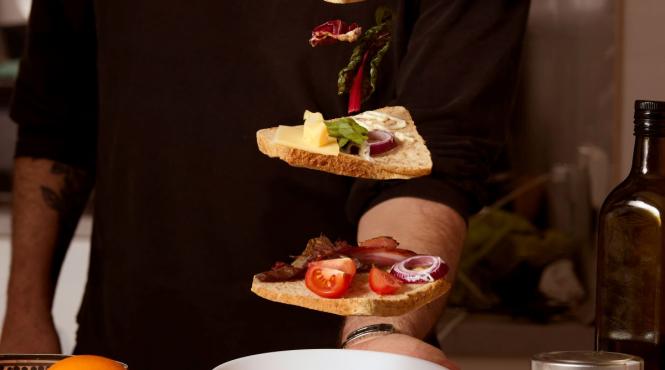 sandvis colesterol branza slaba nuci