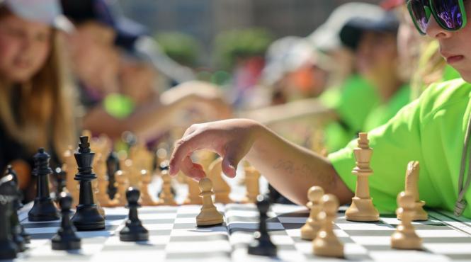 tara interzis sah considerat joc noroc