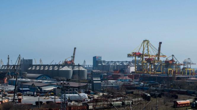 administratia portului constanta parcare licitatie firme patron