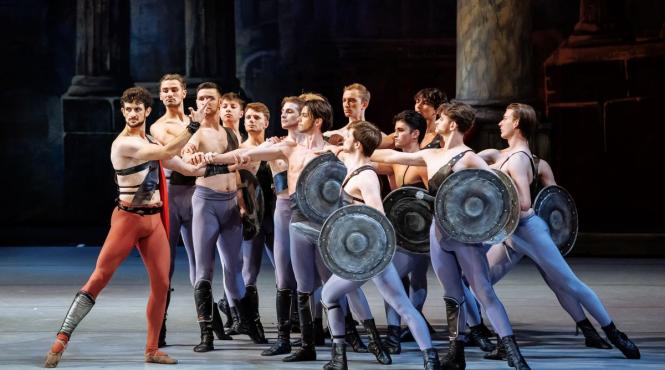 baletul spartacus la bucharest opera festival cu ansamblurile teatrului national de opera si balet din chisinau