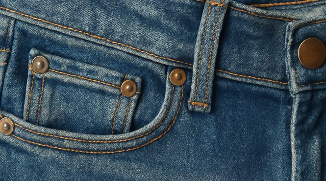 putini stiu asta la ce folosesc niturile din coltul buzunarului blugilor