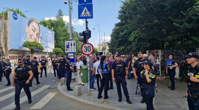 tensiuni bucharest pride 2025 protest icoane calea victoriei